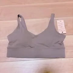 MOVING PEACH ヨガウェア　ピラティスウェア　ブラトップ yoga