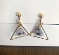 ゴールド 三角イヤリング