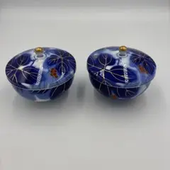 2394 深川製磁 染錦花丸文　湯呑蓋付　2客　時代物 染錦花丸紋 汲出碗揃 | 有田焼 深川製磁｜公式オンラインストア
