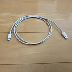 ライトニングケーブル　Apple正規品