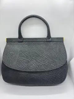 Item thumbnail for item 8d641159-3d8b-4c9e-b37b-d3812247dd67