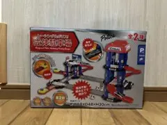 レーシング＆ポリス！立体駐車場　車2台ランダムで付属　新品未開封　ミニカー