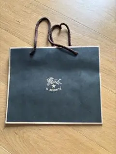 Item thumbnail for item 90dbbe91-43ae-4db0-8e28-9c11e821e42d