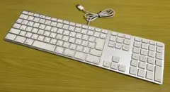 Apple Keyboard A1243 Q