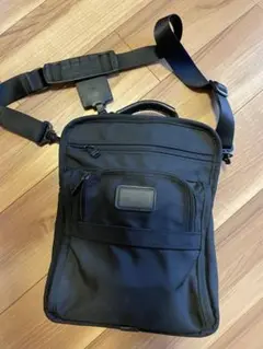 TUMI ショルダーバッグ