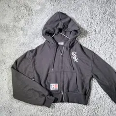GENUINE MERCHANDISE フードパーカー　ショート丈　黒　スエット