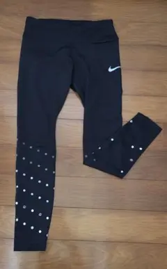 Nike ブラック レギンス ドット装飾