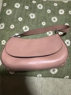 ピンク ショルダーバッグ
