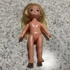 小さな人形