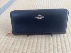 美品。COACH ブラック 長財布