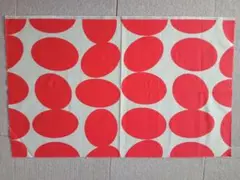 赤と白のオーバルパターン生地　 約103cm×65cm