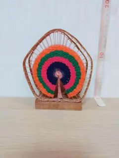 カラフルな円形立体オブジェ　手作りメキシカンナプキンホルダー