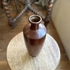 ブラウン 陶器 一輪挿し