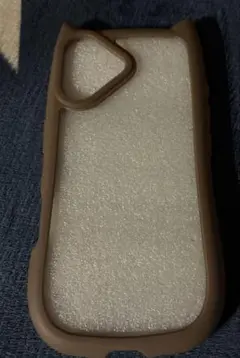 ブラウンシリコン猫耳iPhone16ケース