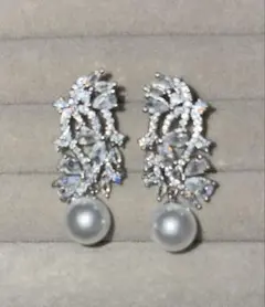 クリスタルとパールピアス ジルコニアピアス 両耳 シルバー