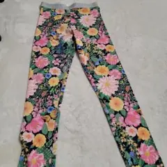 【新品未使用】H&M　花柄キッズレギンス（ストレッチ）140㎝