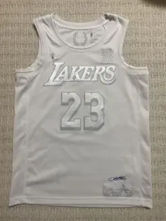 Item thumbnail for item 7fdec7cd-c4d5-44bf-8ee4-3879479d0df5