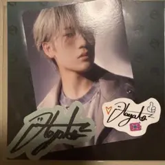 Item thumbnail for item 2faa0ba4-8ac5-41f4-998d-f18e1c5db4a0