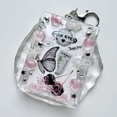 〈137〉トレカキーホルダー　硬質カードケース　トレカホルダー