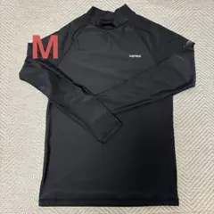 ラッシュガード　Mサイズ