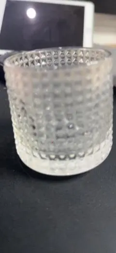 クリアガラスのテクスチャー容器E