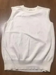 GU ノースリーブニット