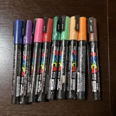 ポスカ 丸芯 細字 0.9〜1.3mm