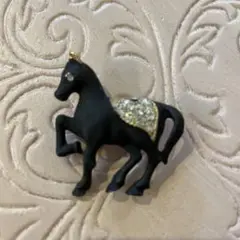 フランスヴィンテージ馬柄ピンバッチ