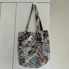 葉柄プリントキャンバストートバッグ