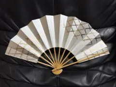 扇子　30.5cm 銀　金格子　舞扇子　舞踊　大衆演劇　着物　和装　小物