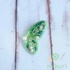 妖精の片羽　ビーズ刺繍ブローチ