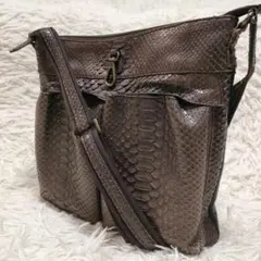 Item thumbnail for item 6adf44d6-864b-4719-8f66-9865495d7f52