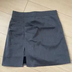 グレー　ミニ丈　タイトスカート　ギャザー