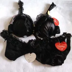 Frou Frou ブラックブラジャーショーツTバック3点セット D75