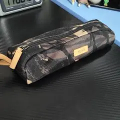 TUMI 　 ファスナーポーチ 　ダークカモフラージュ