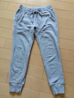 GU　ジーユー　スウェットパンツ　グレー　Mサイズ