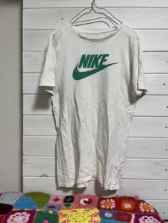 ☆SALE☆レディース NIKE ティシャツＬ