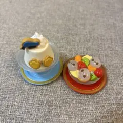 ドナルド　ベイマックス　ガチャガチャ2点セット