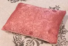 花柄刺繍ピンククッション