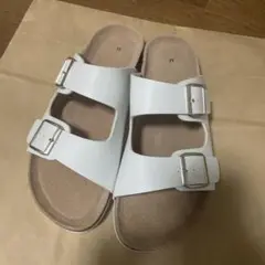 ホワイト ダブルバックル サンダル M 新品未使用
