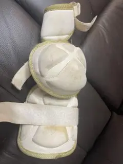 エルボーガード ホワイト 合成皮革