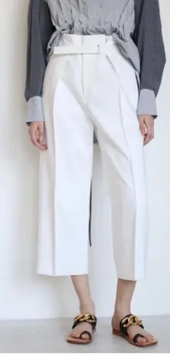 ドレスレイヴ　センタータックベルトパンツ