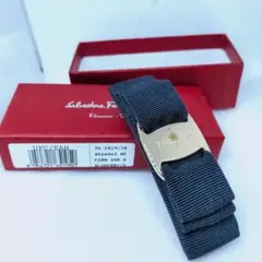 【正規品】サルバトーレフェラガモ バレッタ ネイビー ゴールド ヴァラ