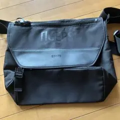 TIGERS ショルダーバッグ ブラック
