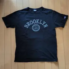 チャンピオン　Tシャツ