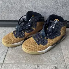 AIR JORDAN オレンジ/ネイビー ハイカットスニーカー