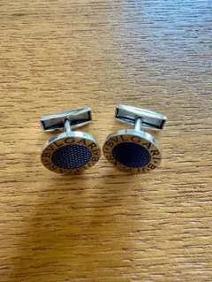 Item thumbnail for item 24205604-ffb2-4110-a33d-808ce27ccc51