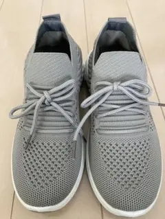 未使用　グレー スニーカー　23cm