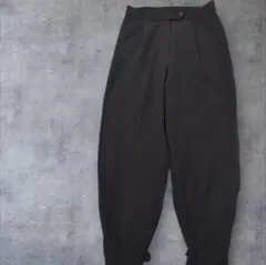 MilaOwen 黒のカジュアルパンツ ゆったりシルエット