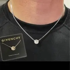 ［新品未使用品］GIVENCHY ネックレス　売り切れ注意